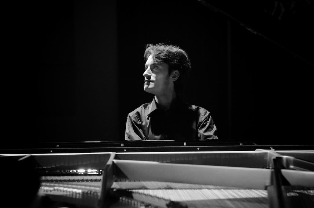 Meet… Pianist Alessandro Taverna - Harrogate International Festivals